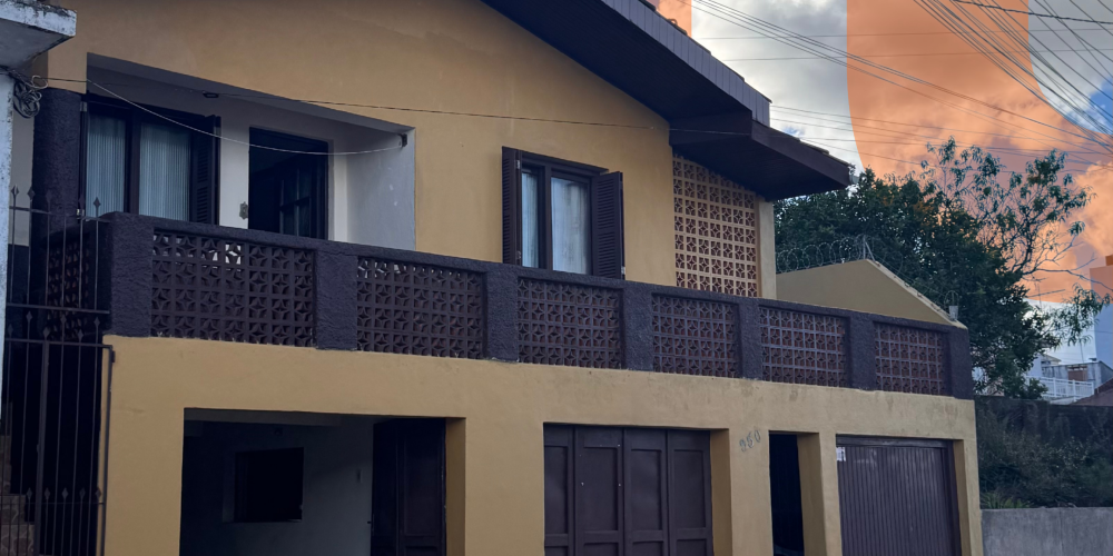 Capa Casa Bairro Centro - R$650.000,00